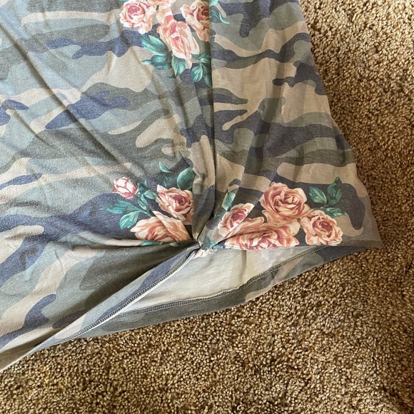 Warehouse one tee - Picture 3 of 4